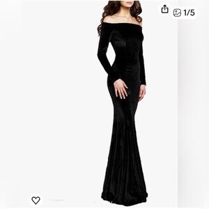 Chic Black Off-Shoulder Long Sleeve Dress